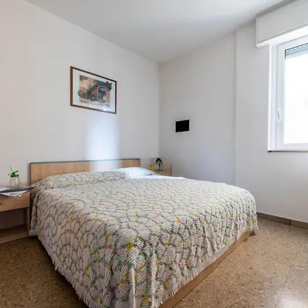 Comfortable In アパート *